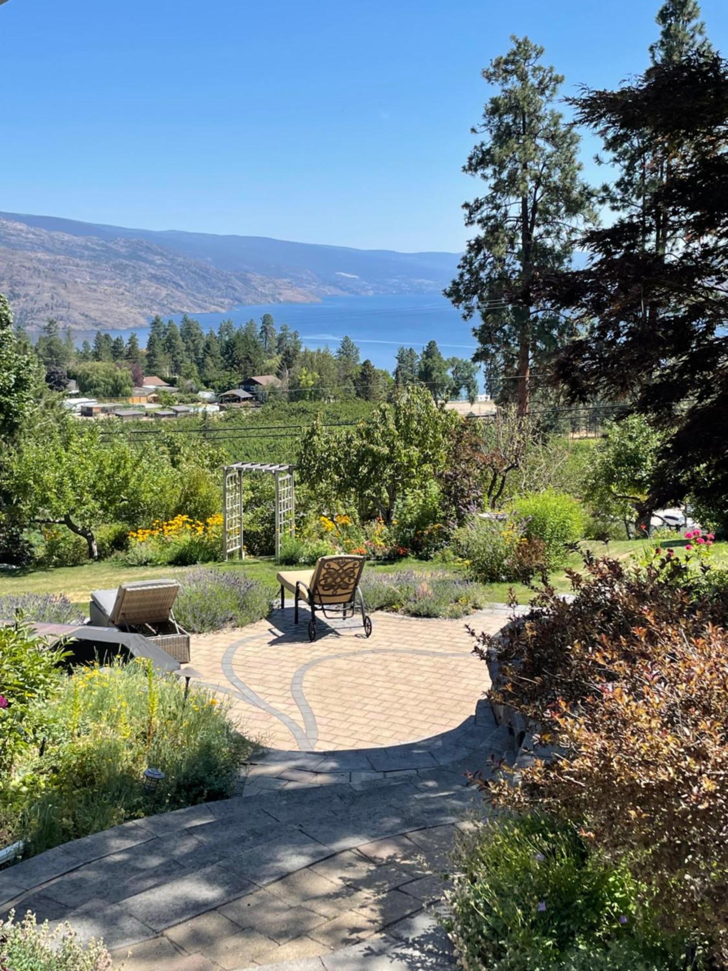 Lakeview Gardens B&B Peachland Zewnętrze zdjęcie